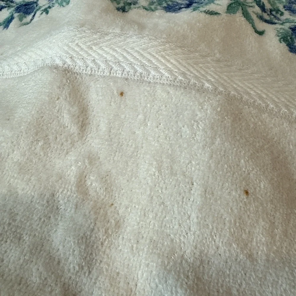 Vintage Mervyn's‎ Caress Blue Floral Bath Towel New Old Stock With Flaws